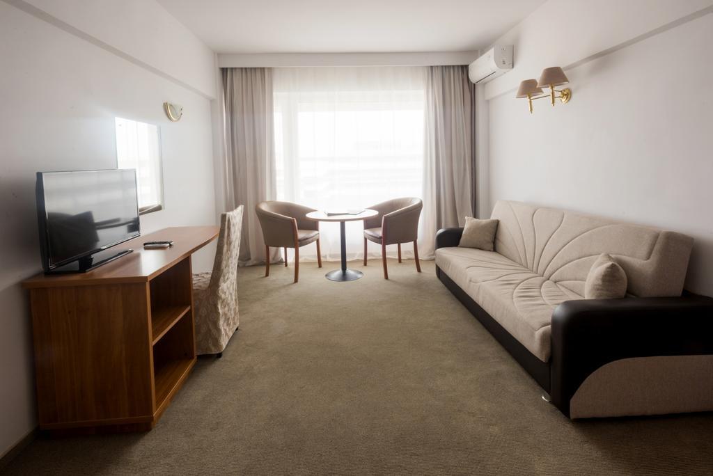 Savoy Hotel Mamaia Exterior foto